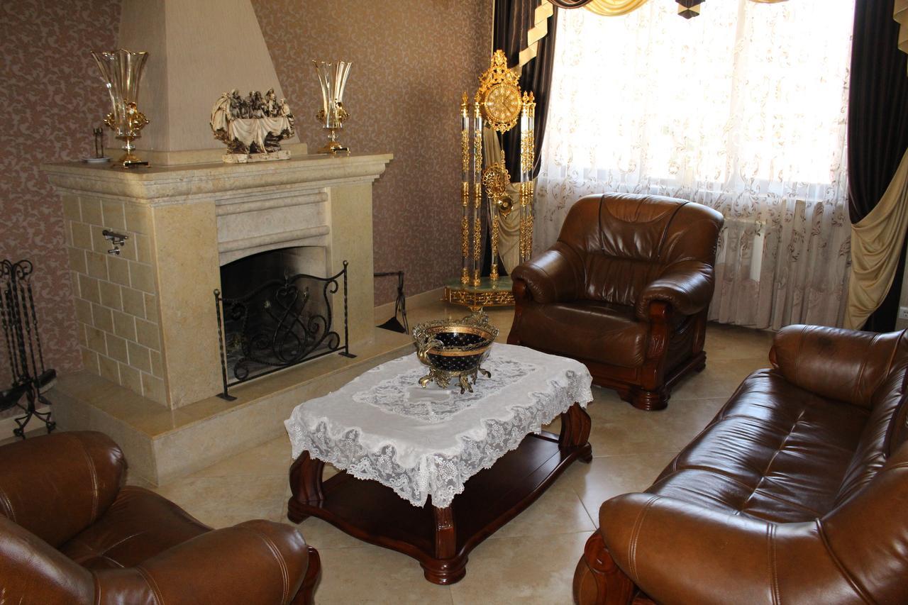 Leon Hotel Тбилиси Екстериор снимка