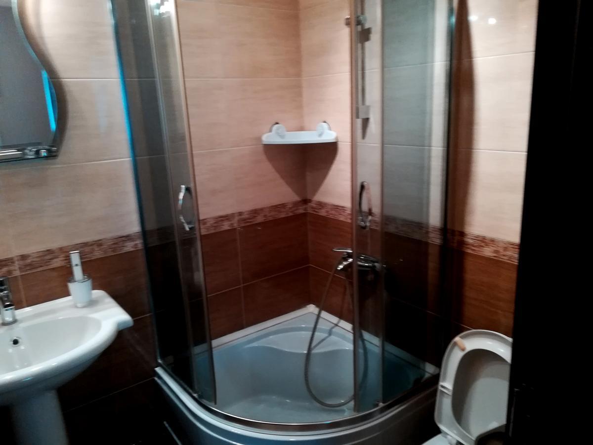 Leon Hotel Тбилиси Екстериор снимка
