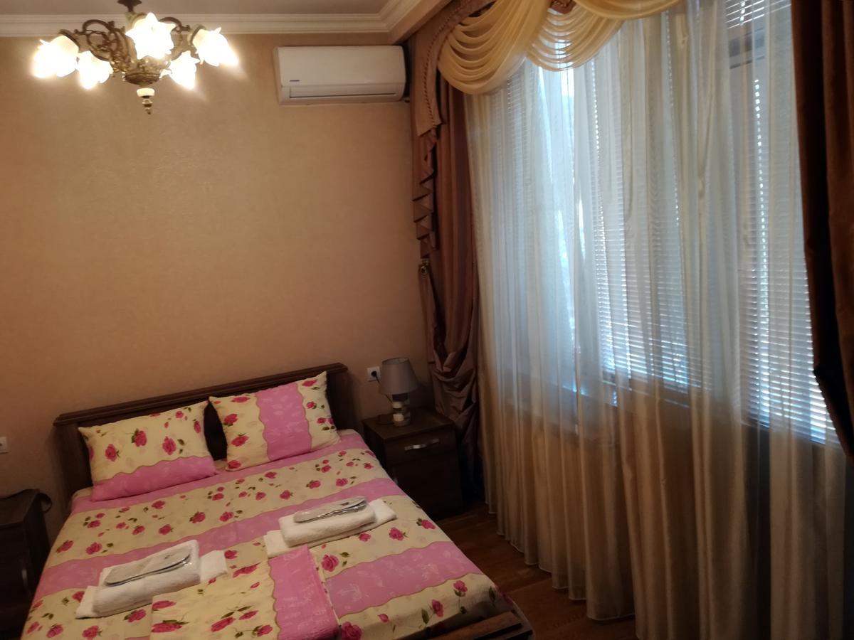 Leon Hotel Тбилиси Екстериор снимка