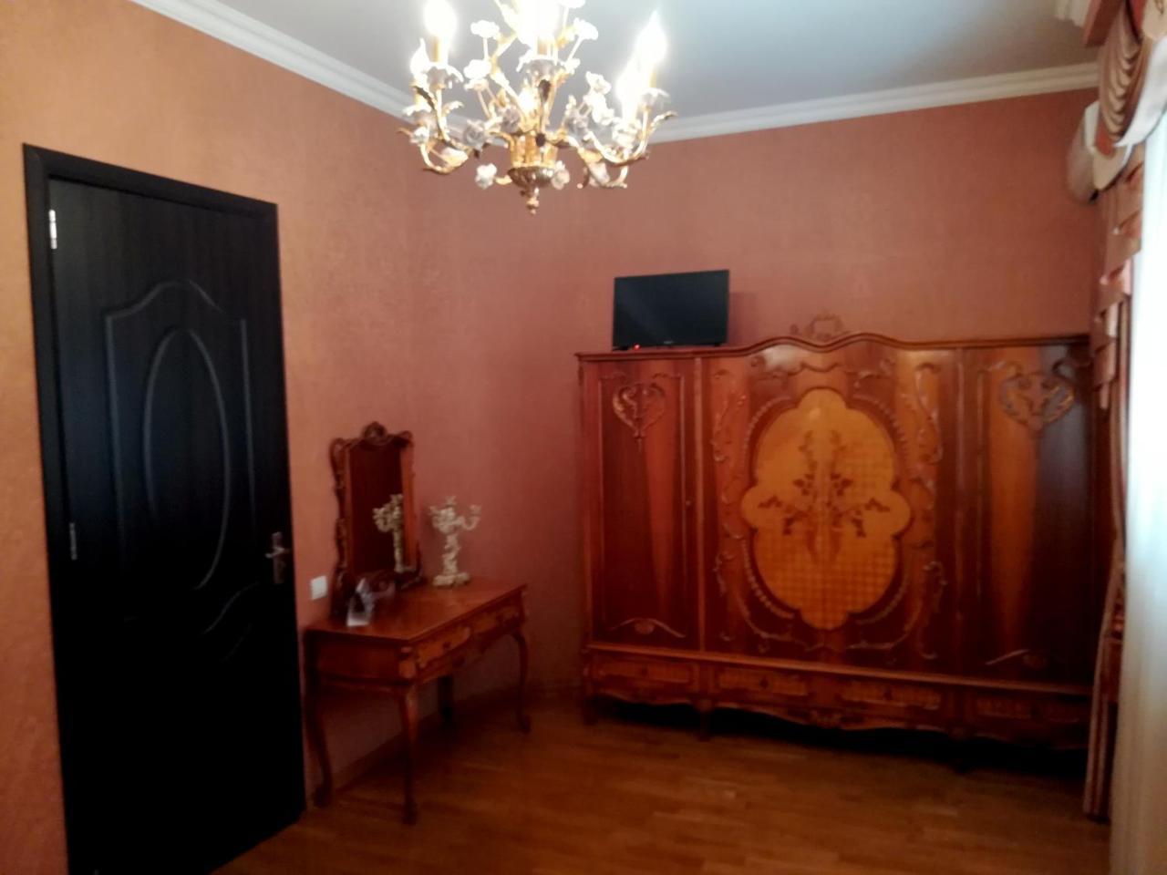 Leon Hotel Тбилиси Екстериор снимка