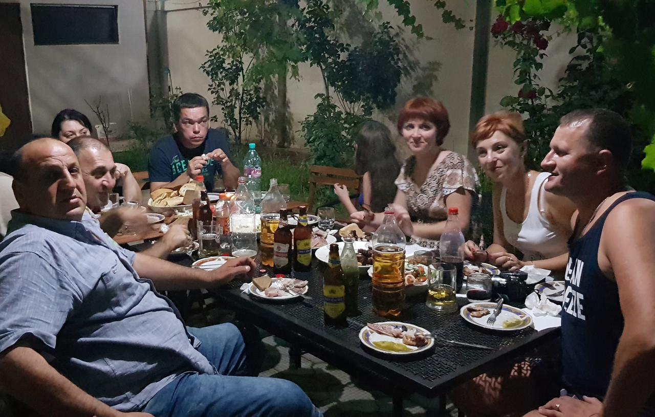Leon Hotel Тбилиси Екстериор снимка
